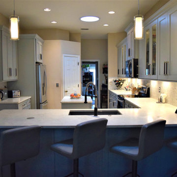 Intimate Kitchen