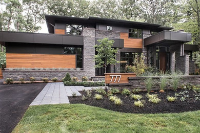 Inspiration for a contemporary exterior home remodel in Toronto