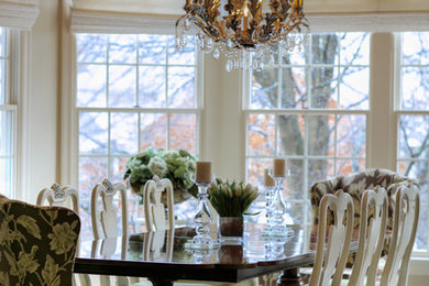 This is an example of a traditional dining room in St Louis.