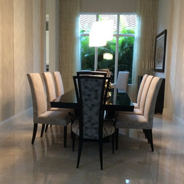 Relaxed transitional home in a Country Club community in West Palm Beach