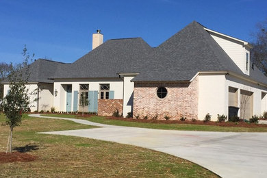 Arts and crafts exterior home photo in Jackson