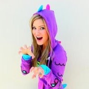 Justine Ezarik's photo