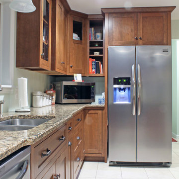 Transitional Cherry Kitchen with Cherry Island