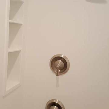 Custom Solid Surface/Tub Surround