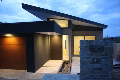 Design ideas for a large contemporary exterior in Sydney.