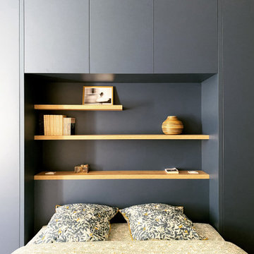 Aménagement d'une chambre avec un dressing-tête de lit sur mesure