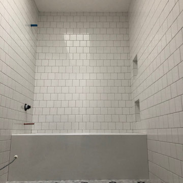 Cottage Lake Kid's Bathroom