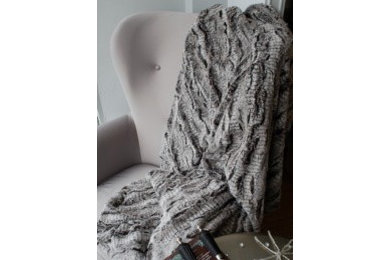 Luxurious cozy throw