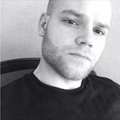 Erik Chaves's photo