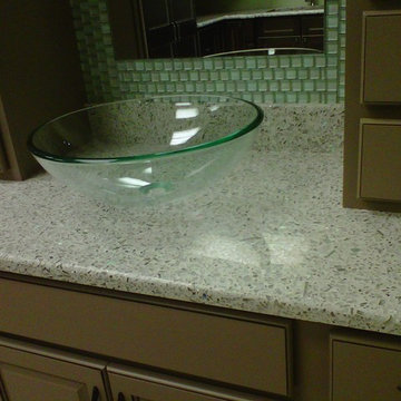 Vetrazzo Cubist Clear (TNT Cabinetry)