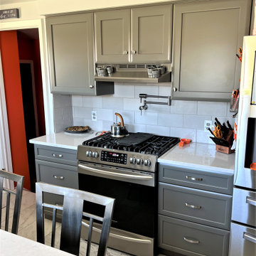 Showplace EVO Vercelli Kitchen in Gauntlet Gray