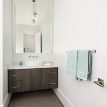 Hampton Lake Half Bath