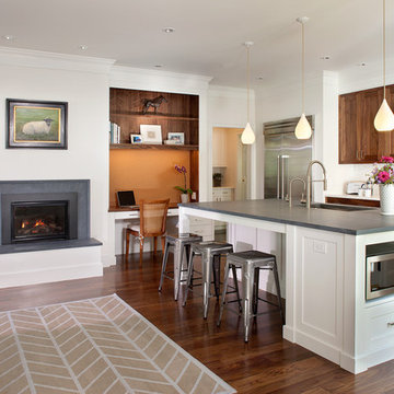 Modern/Traditional Kitchen