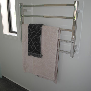 Light & bright ensuite