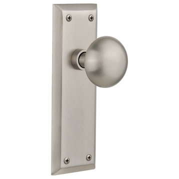 Double New York Plate With New York Knob, Satin Nickel