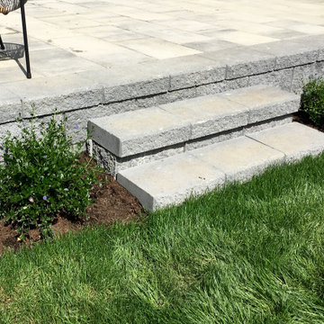 AFTER - Step detail from lawn to upper patio