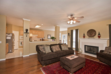 Elegant living room photo in Dallas