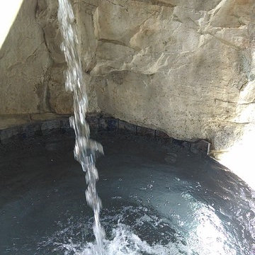 Pool Grottos/Wine Caves