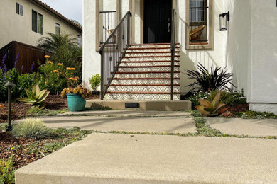 Example of a tuscan home design design in San Diego