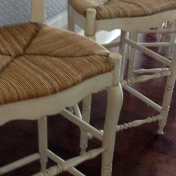 Custom Painted Antiques and Vintage Furniture