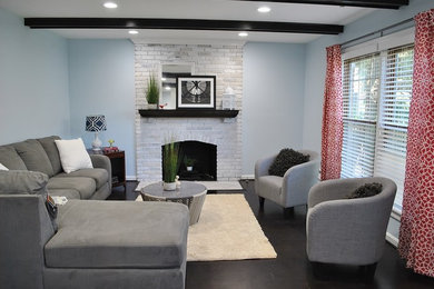 Mid-sized minimalist home design photo in Louisville
