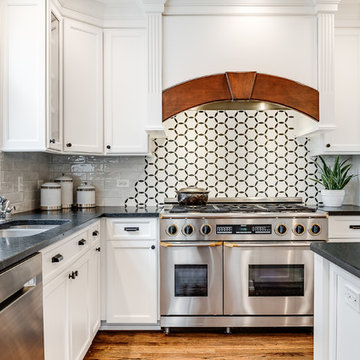 Contemporary and Tailored Interior Design in Oak Park