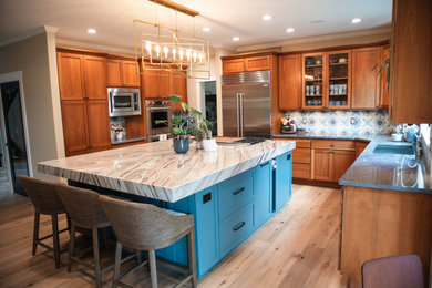 Arts and crafts kitchen photo in Seattle