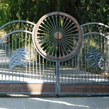 Metal driveway gates