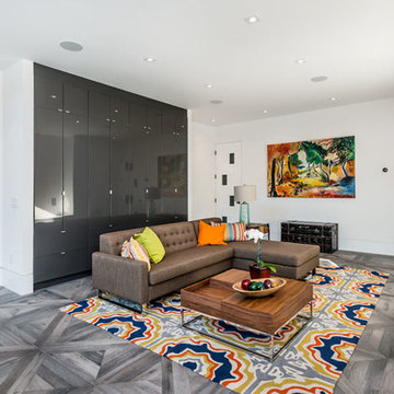 Contemporary Family Home With Guest House