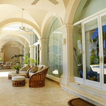 Waterfront Villa. Mediterranean. Villa Madonna on the beach. Cancun, México.