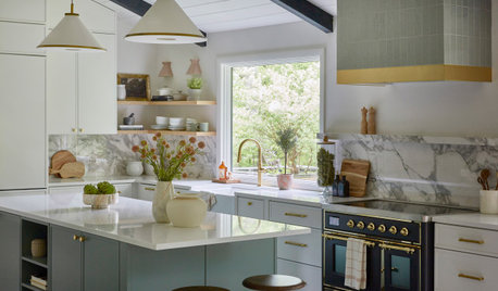 Tour an Equine Vet’s Updated Country Kitchen With Midcentury Soul