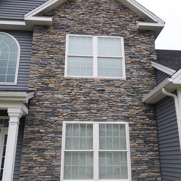 Sierra Thin Stone Veneer Exterior Accent Wall