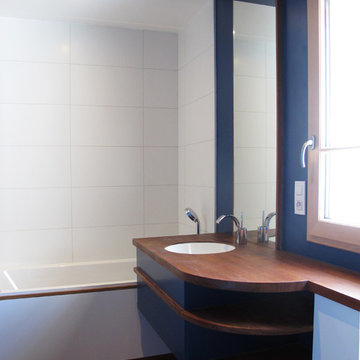 salle de bain bleue