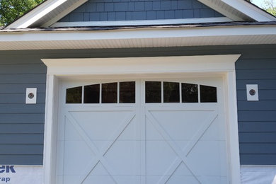 Transitional garage photo in New York