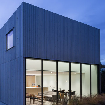 Energy Efficient Modern Home