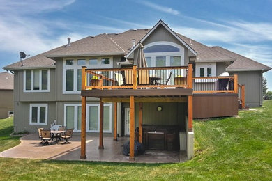 Inspiration for a timeless deck remodel in Kansas City