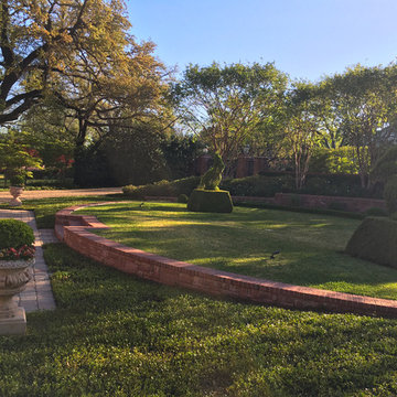 Fort Worth Estate Garden