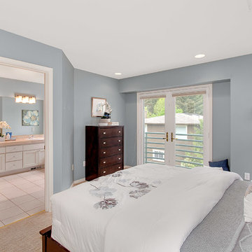 Relaxing Kirkland Townhouse