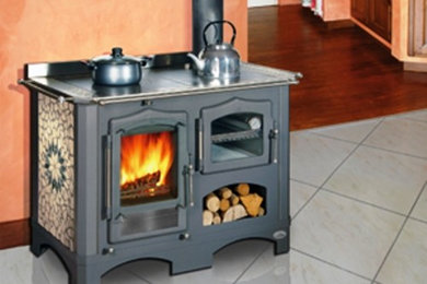 "Regina" Wood Cook Stove from Italy: Choice of Side Panels!
