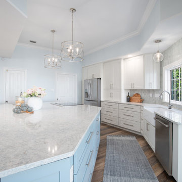 Stunning Kitchen Remodel Done in a Subtle Two-Tone Color