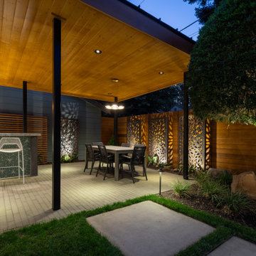 Covered/Uncovered Outdoor Living