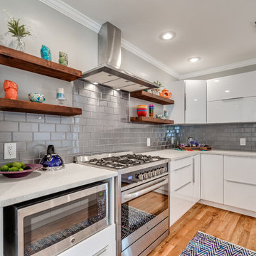 Mid-Century Bell Isle Beauty