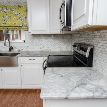 Super White Quartzite with Calcatta Gold Tile