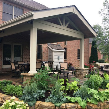 High-End Outdoor Entertaining