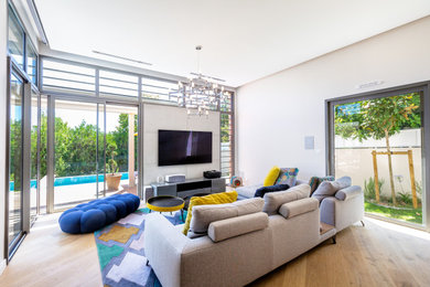 Photo of a large contemporary living room in Montpellier.