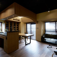 Houzzツアー: ホテルのスイートルームを目指した住み心地のよいフル・リノベーション