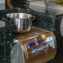 Outdoor Kitchen
