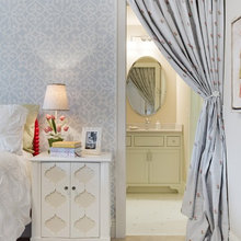 taylor's Bedroom