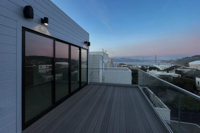 Trendy deck photo in San Francisco