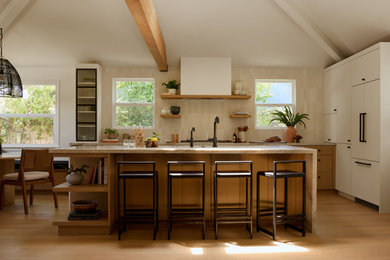Example of a trendy kitchen design in San Diego